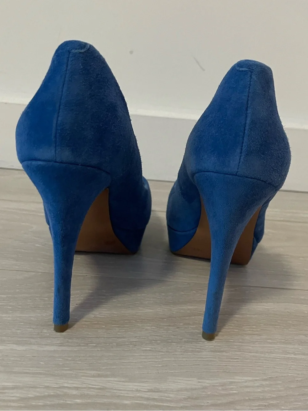 BCBGeneration striking cobalt